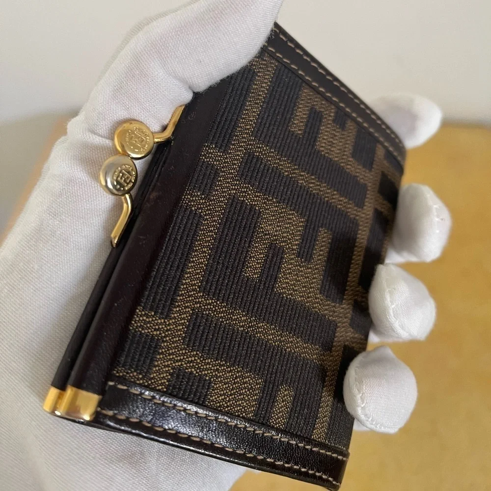 Vintage Fendi Kisslock Card Holder Wallet Rare EUC Italy